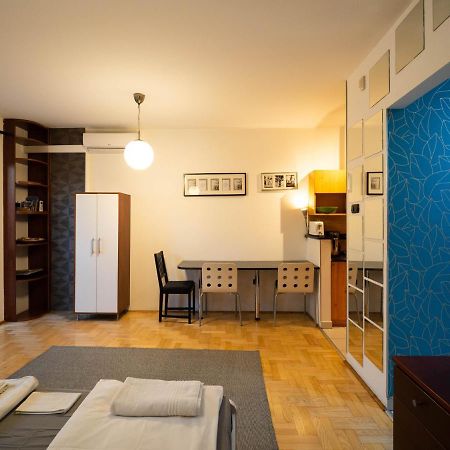 Super Cute Studio With Terrace Next To Gozsdu Passage Budapest Exterior foto