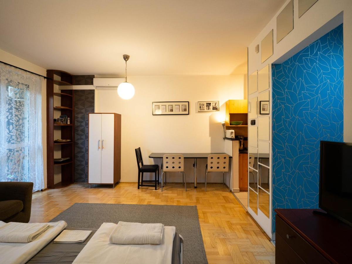 Super Cute Studio With Terrace Next To Gozsdu Passage Budapest Exterior foto