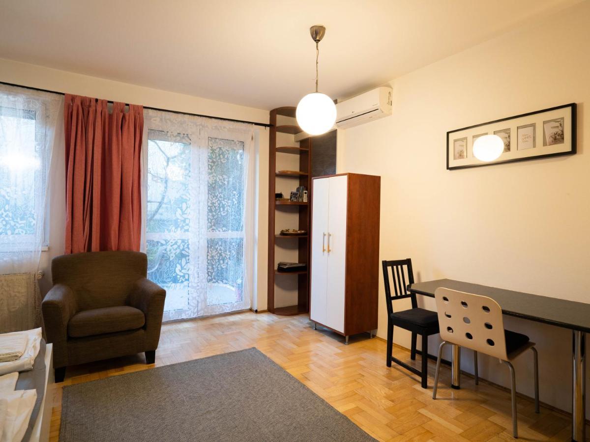 Super Cute Studio With Terrace Next To Gozsdu Passage Budapest Exterior foto