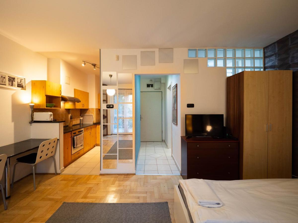 Super Cute Studio With Terrace Next To Gozsdu Passage Budapest Exterior foto